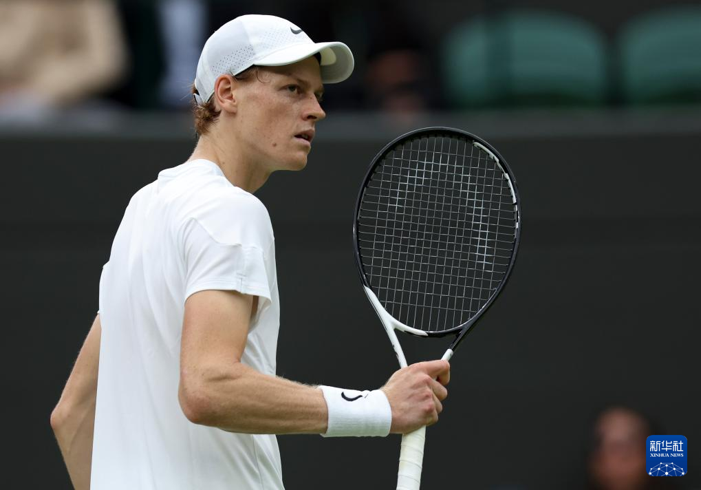 许多专家与 许多专家与