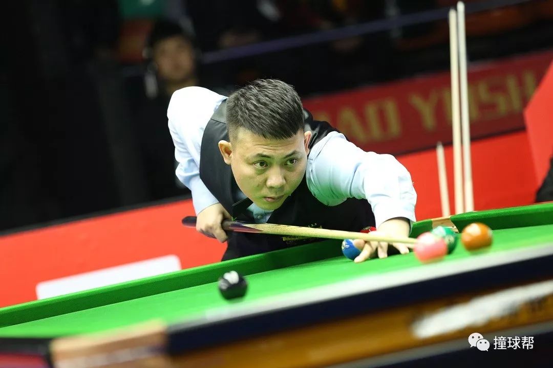 表现更是屡 表现更是屡