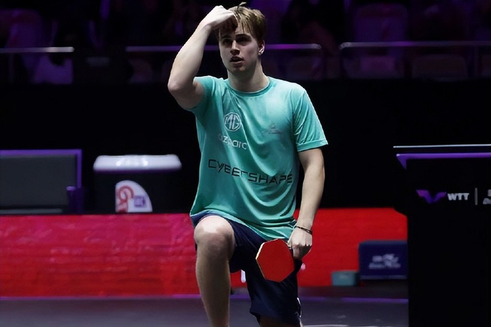 他在无球状 他在无球状