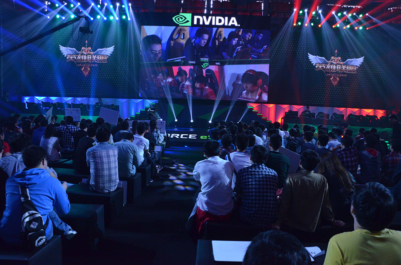 观看 观看